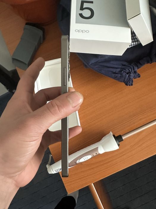 Oppo A5 pro 5 g se vinde numai in ploiesti , nu trimit prin curier