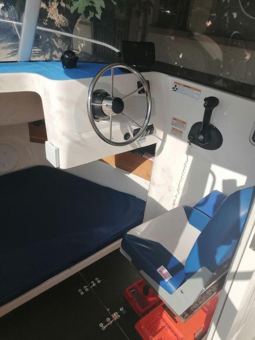 Barca quicksilver pilothouse