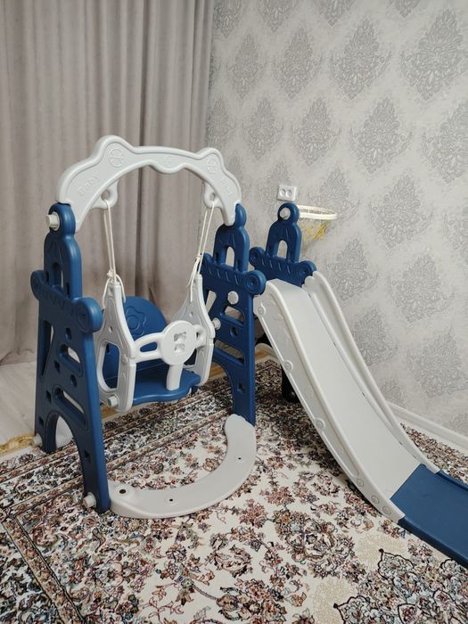 Детская горка с качелей