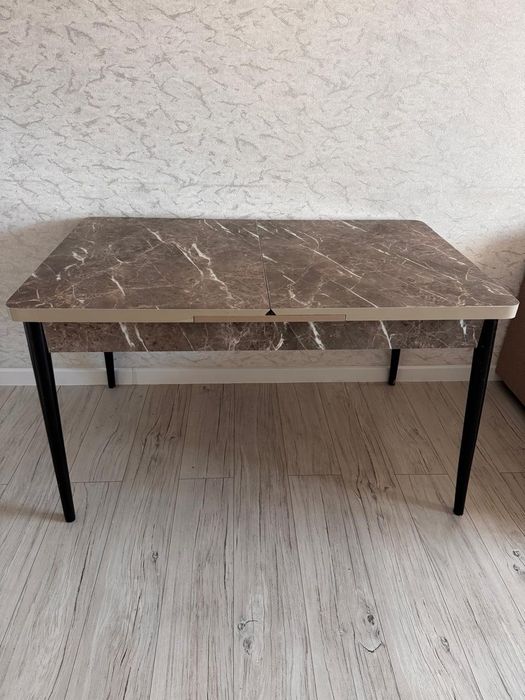 Продам стол со стульями