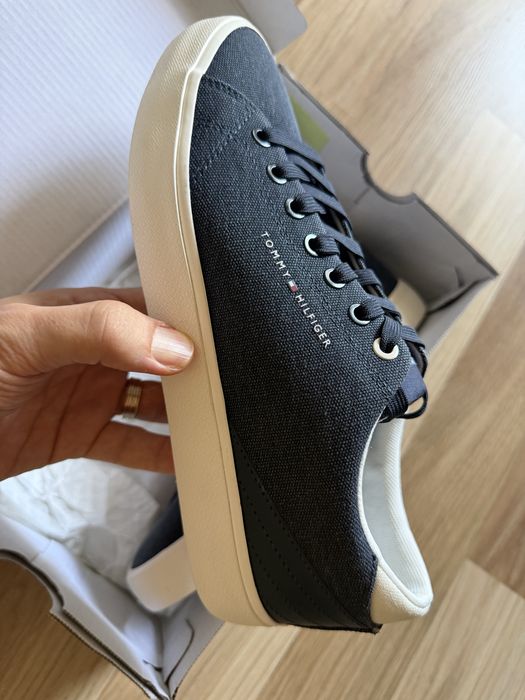 Tenși / Adidași  Tommy Hilfiger Vulc Low – Mărimea 40 – Noi, la cutie