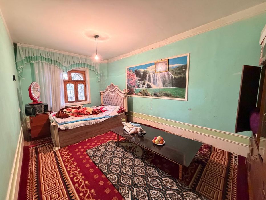 5-mkr 3 xonali 86 m2 1-qavat sotiladi