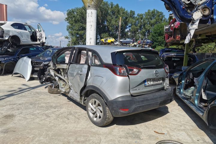 Stop haion dreapta Opel Crossland X 1 [2017 - 2020] 1.2 benzina HN01