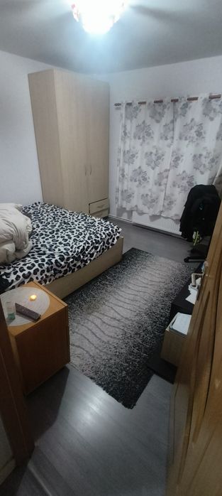 Vând apartament zona Nord