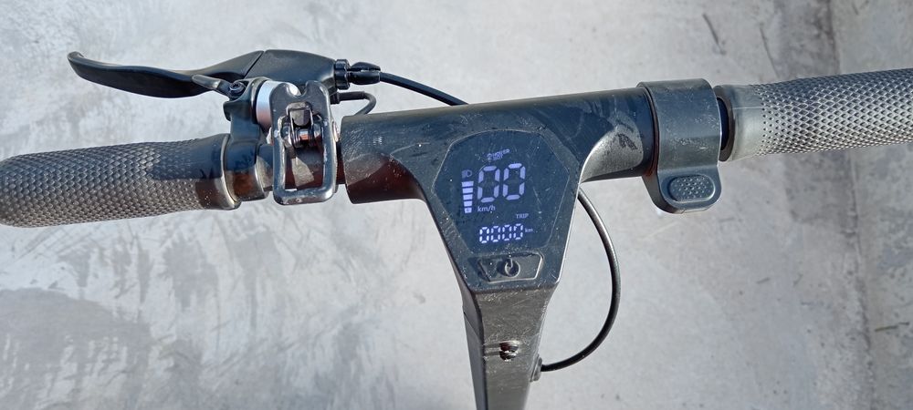 Самокат электрический HoverBot GT1