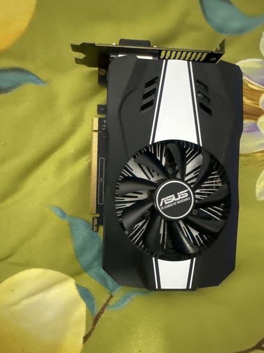 Memorii ,RAM DDR4,HDD 500gb,,DDR3,Cooler,procesor FX 4300,Masa Laptop