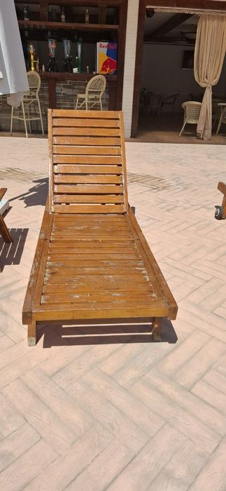 Лежак для бассейна