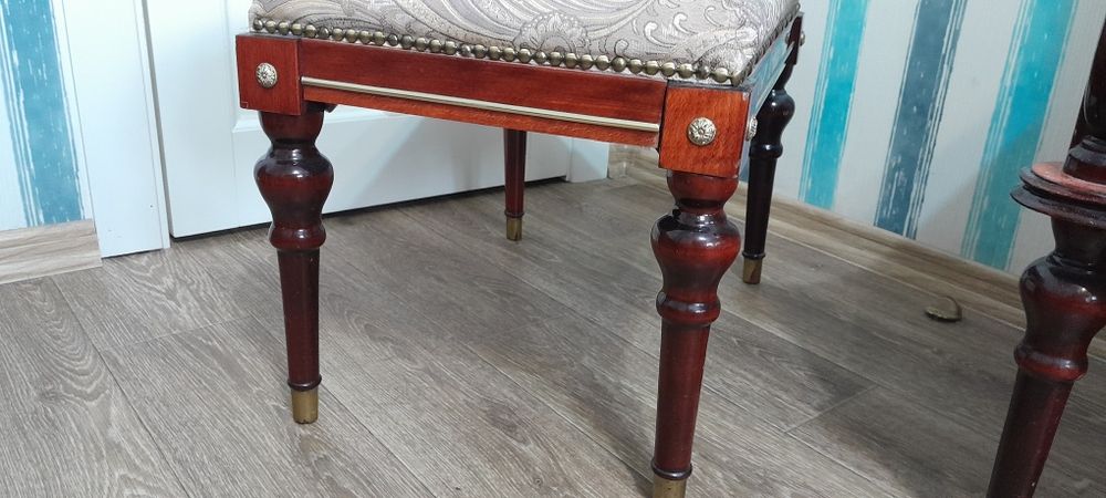 Трюмо -трельяж с пуфиком Румыния 1982г