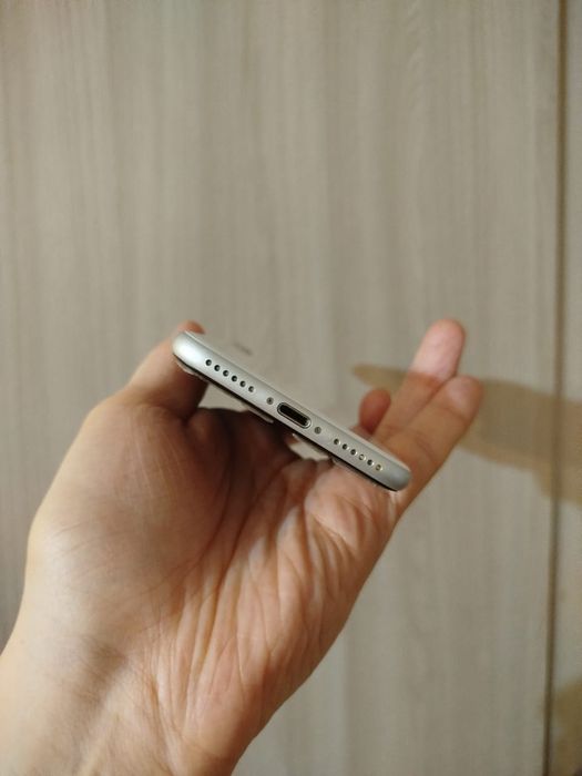 iPhone SE 2020/ 128GB