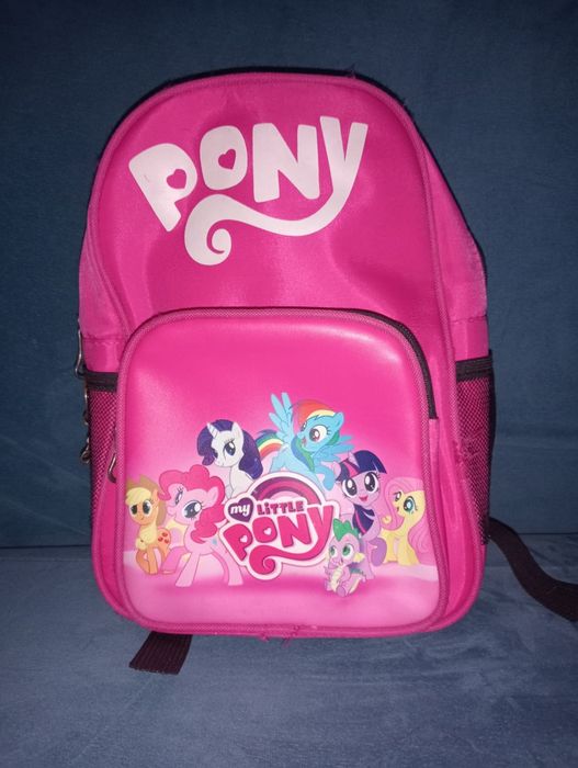 Школьные рюкзаки