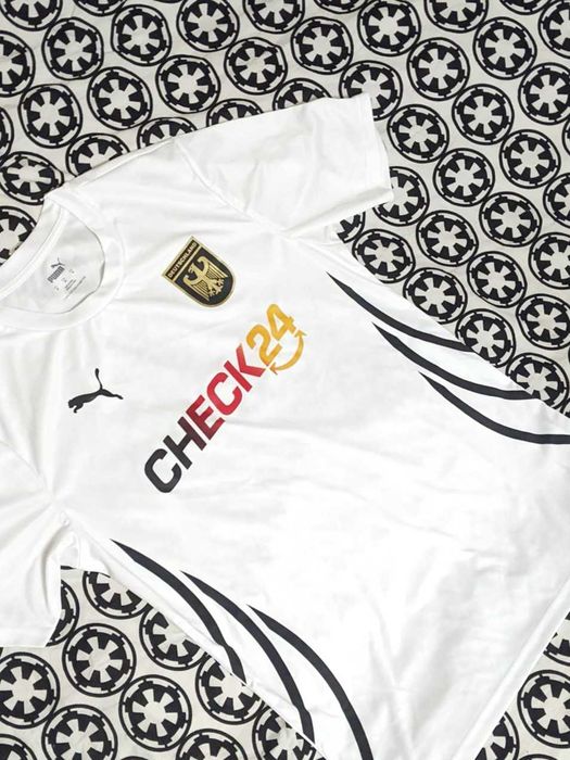 Tricouri fotbal Germania PUMA, marimea M si marimea XL stare excelenta