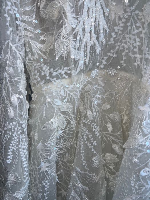 Рокля Бяла с детайли