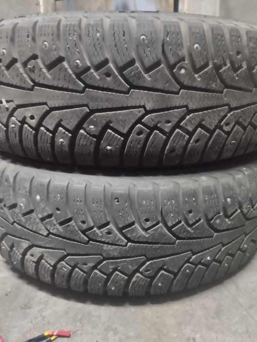 Резина зимняя р15 пара продам