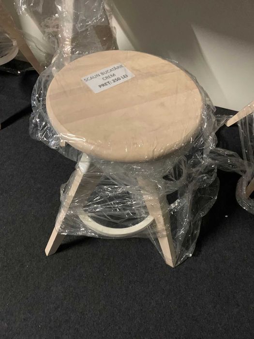 Vând scaune – mai multe modele disponibile