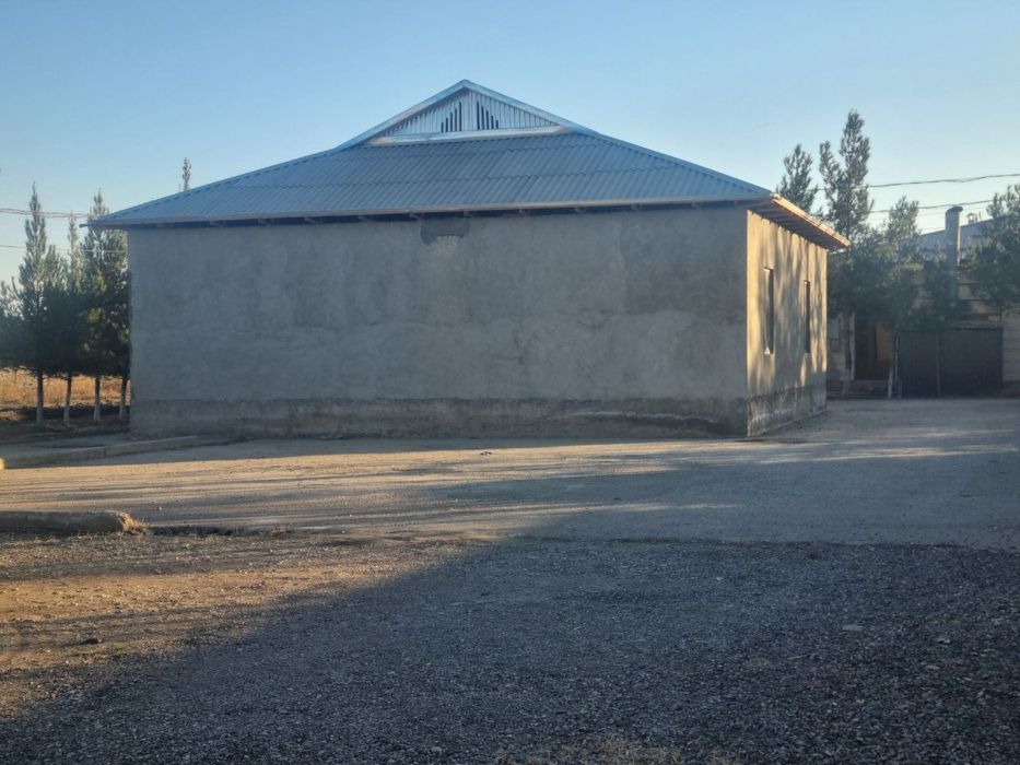 Uy sotiladi 8sotix Kadastr bor