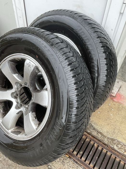 Зимни гуми за джип 265/65/17 bridgestone - blizzak