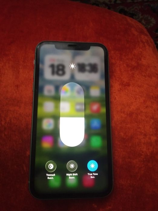 Iphone 11 sotiladi xotira 128g