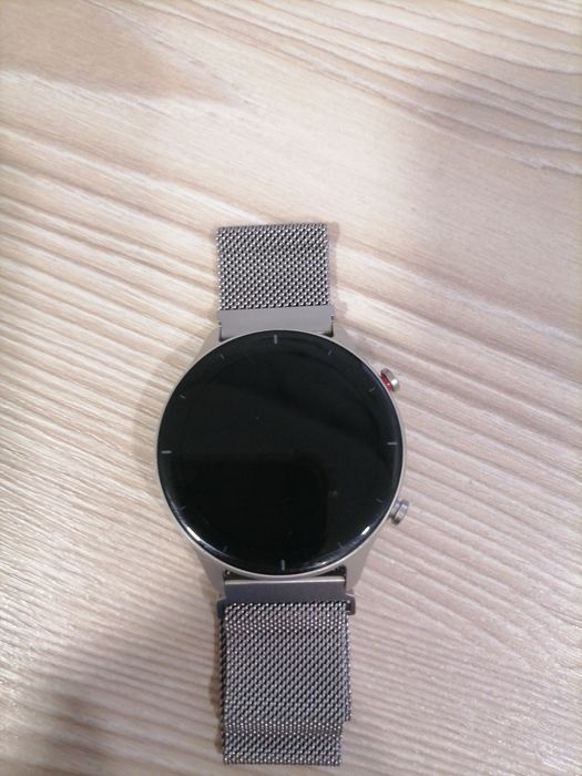 Продою часы amazfit gtr 2e