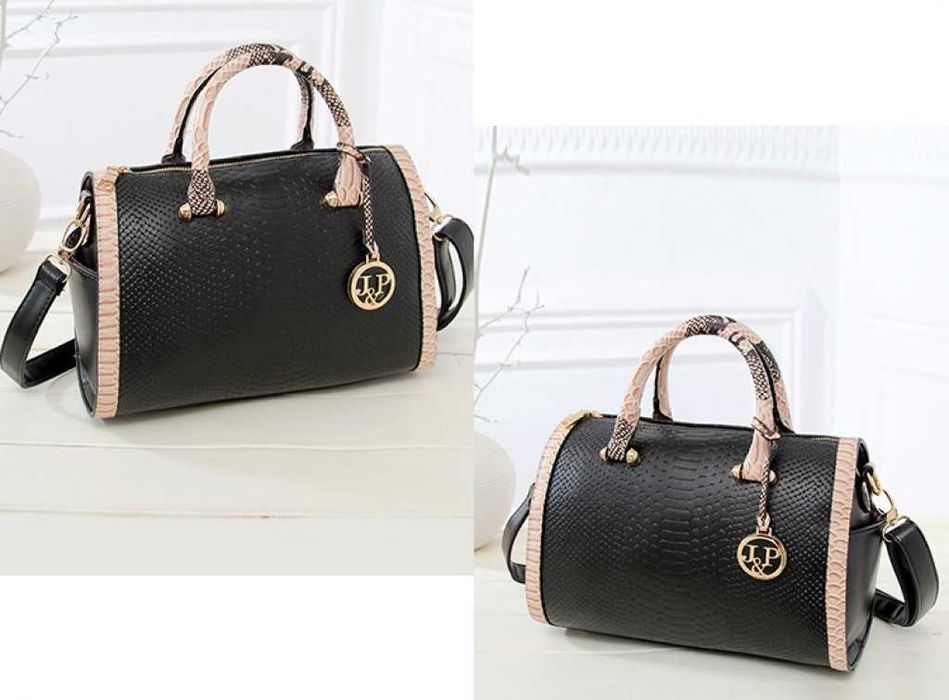 Дамска чанта с декорация от бяла змийска кожа