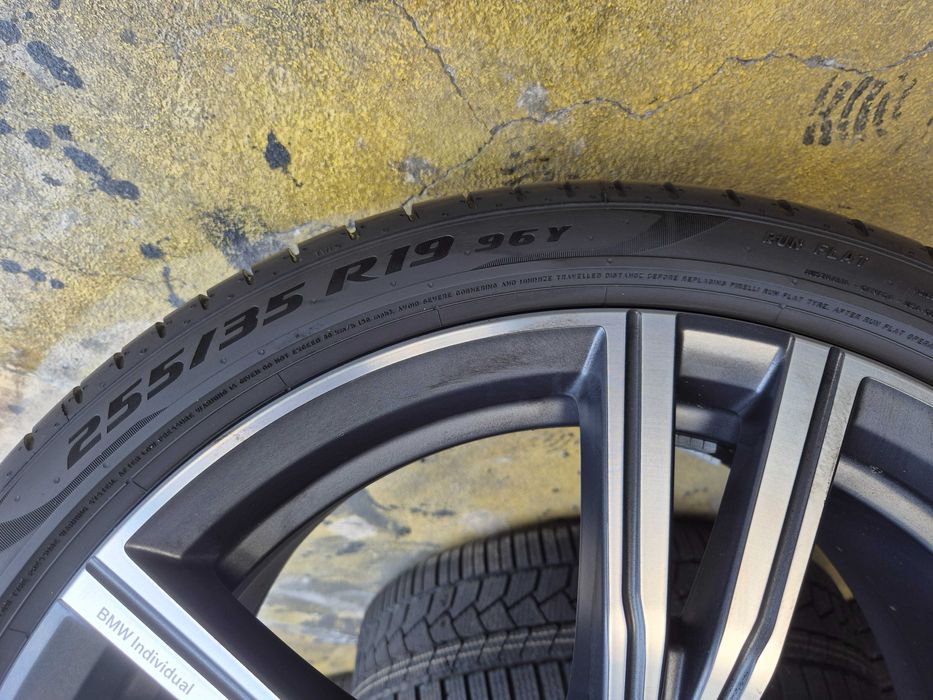 ROTI Jante + Anvelope VARA 225/40/19 - 255/35/19 5x112 OEM BMW Seria 3 G20 G21 Seria 4 Individual + Anvelope Pirelli 2025 RUN-FLAt