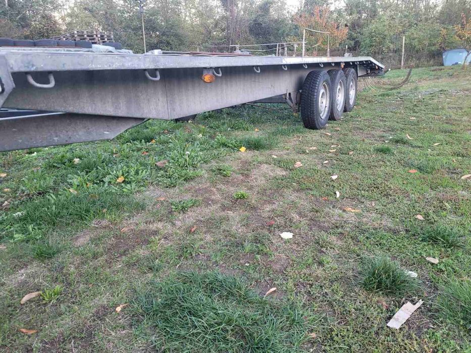 Авто Платфорна ремарке двойна под наем