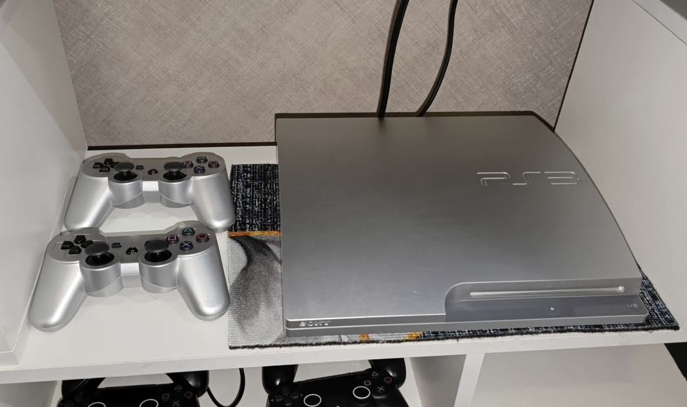 Playstation 3 slim
