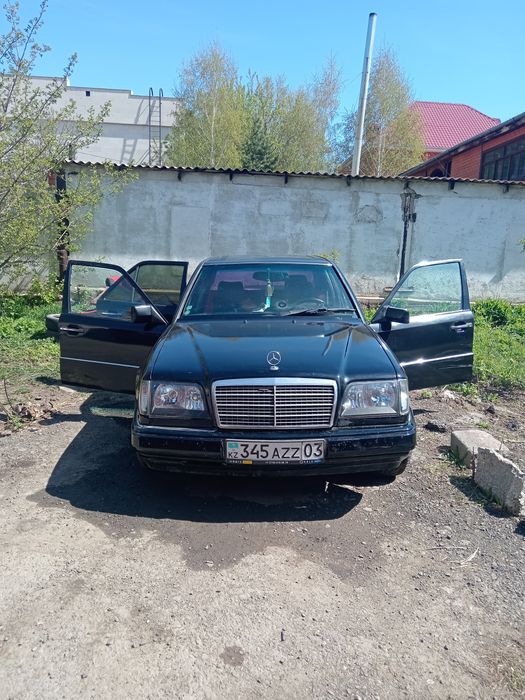 Продам мерседес 124