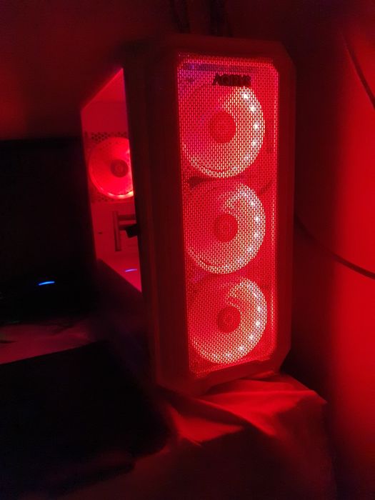 Vând unitate pc gaming