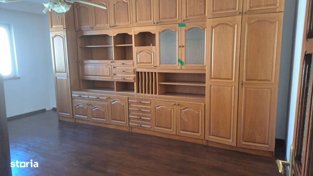 Apartament 3 camere, 70 mp, zona Garii