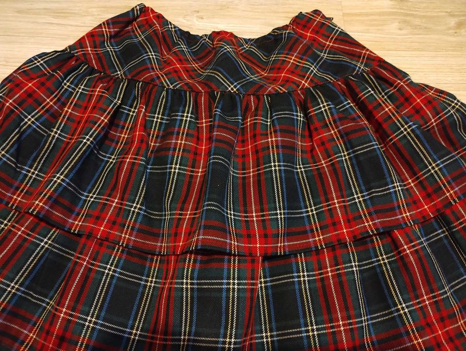 Пола шотландско каре за момиче