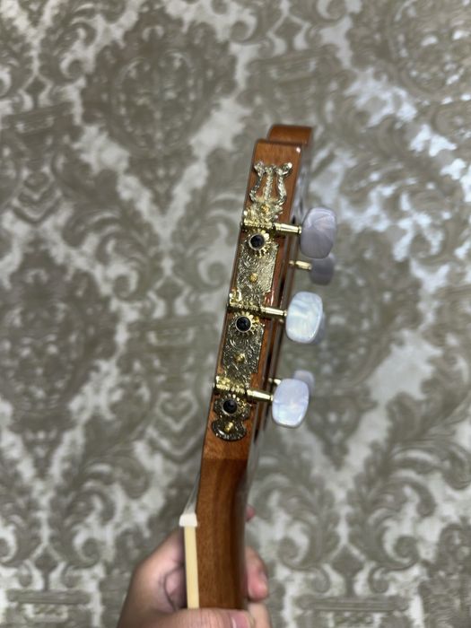 Гитара классическая