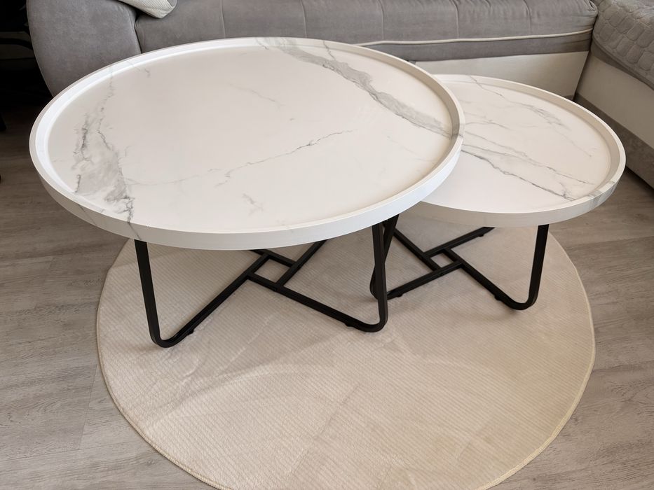 Маса мрамор с черна основа