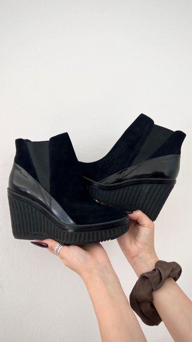 Оригинални дамски боти Calvin Klein