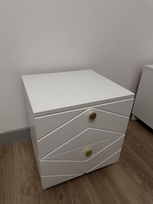 Тумбочки (2 штуки)