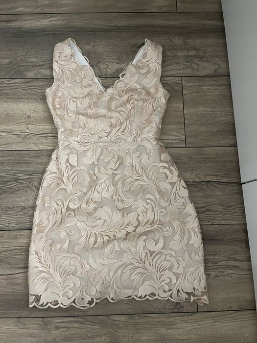 Елегантна  рокля  XS