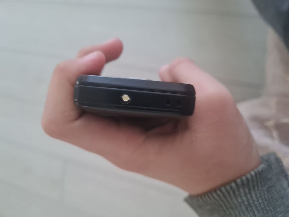 Продаётся Телефон Maxvi B2