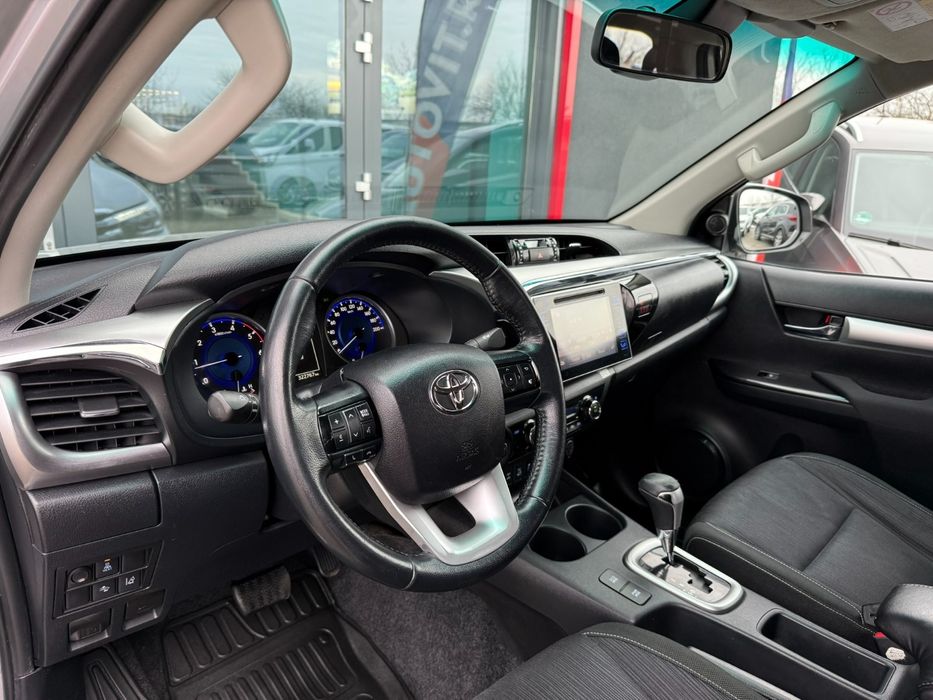 TOYOTA HILUX 2017 2.4 D 150 CP automat, autoutilitar