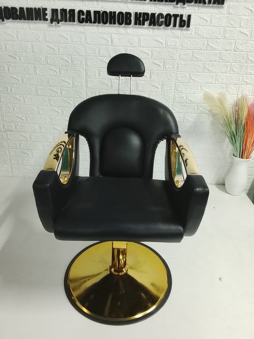 Барбершоп кресло