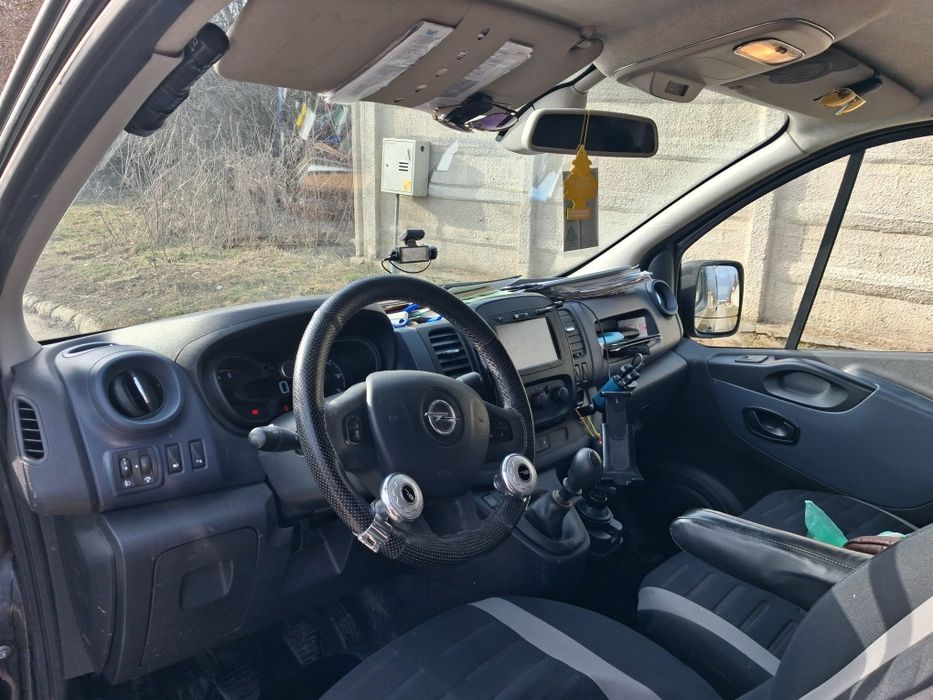 Opel Vivaro 1.6 BiTurbo , 6 locuri , portbagaj pe plafon - 2016