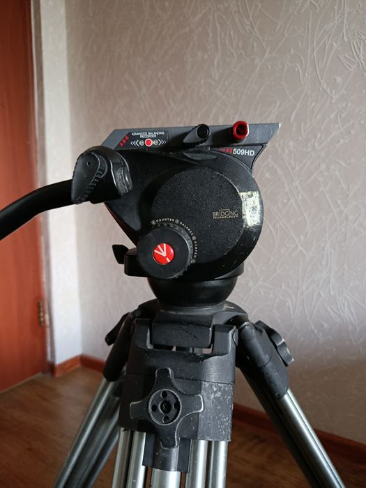 Штатив manfrotto