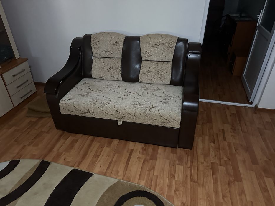 Set Canapea si 2 Fotolii