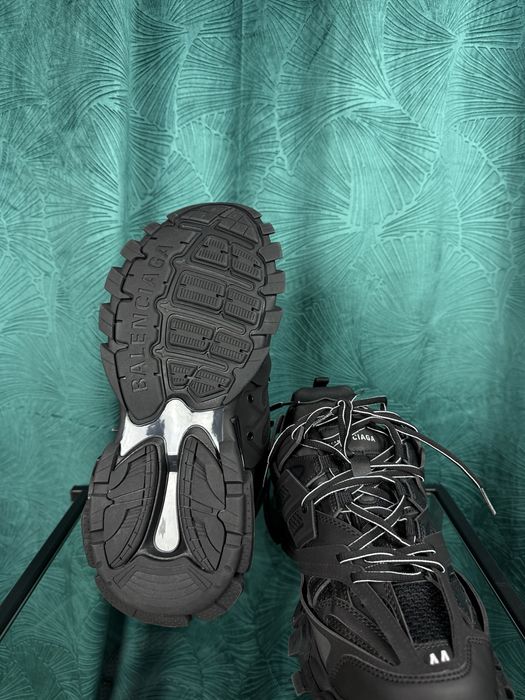 Balenciaga Tracks mărimea 43/44 Noi - full box