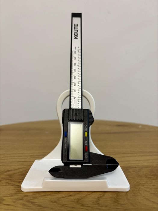 Instrument de măsurare digital 150 mm – Ecran LCD, conversie inch/mm