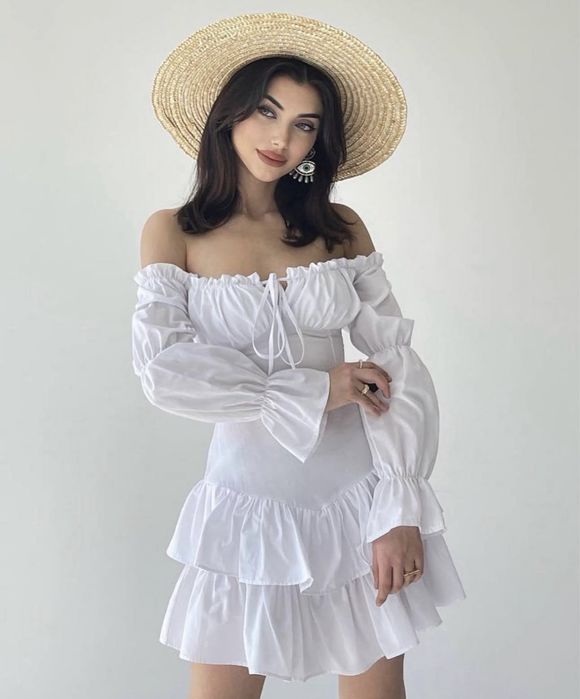 белое летнее платье