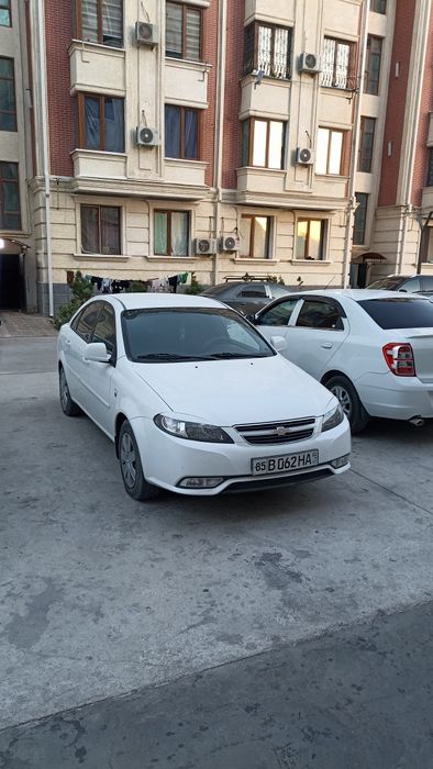 Gentra sotiladi , xolati ideal !