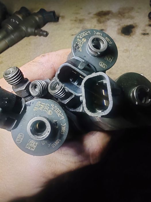 Injector Citroen C5 1.6hdi 250lei buc