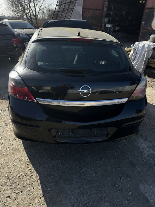 Само на части! Opel Astra H GTC 1.4i Z14XEP
