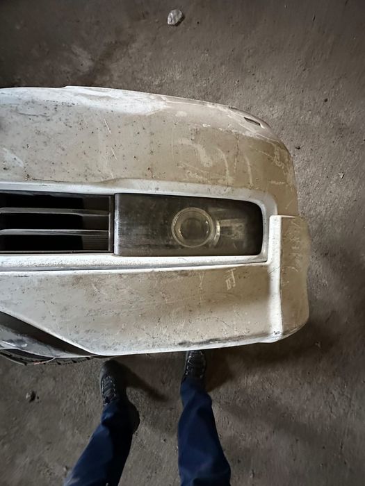 Продам бампер на ланкрузер 200