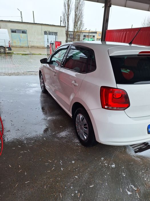 Vând vw polo 1.2 2011