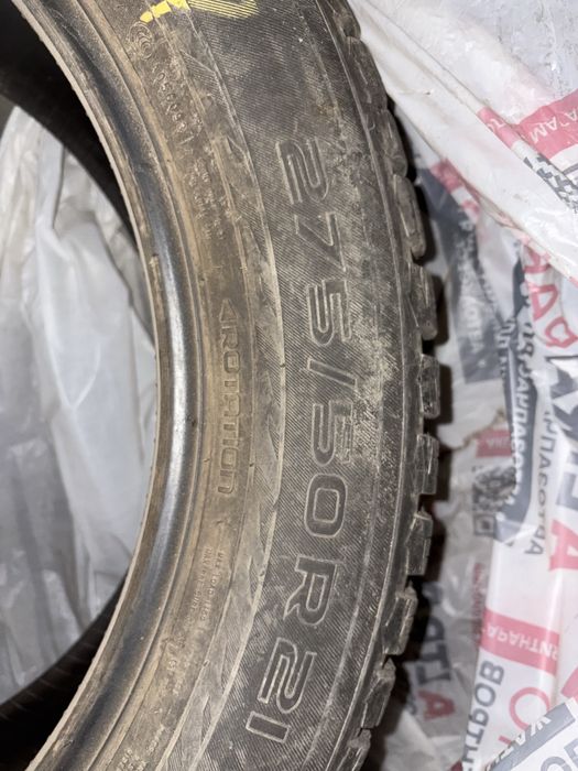 Зимние шины 275/50/21 с шипами